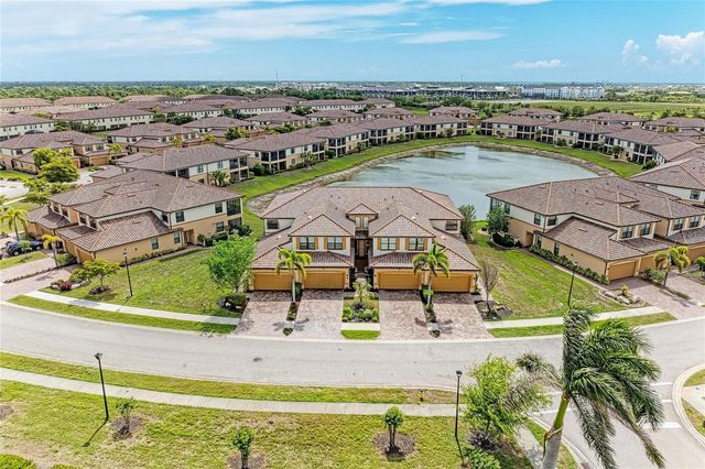 20221 RAGAZZA CIRCLE 202, Venice, FL 34293