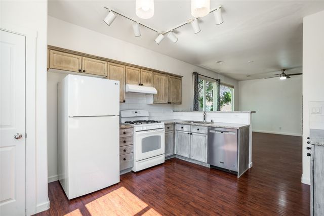 5 Eagle Thorn Place, Santa Fe, NM 87508