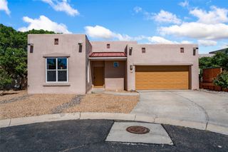 5 Eagle Thorn Place, Santa Fe, NM 87508