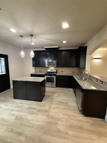 9323 Fuqua Ridge Lane, Houston, TX 77075