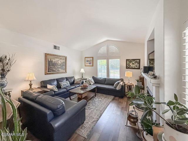 2037 Freesia Avenue, Simi Valley, CA 93063