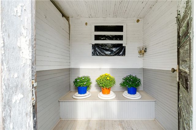 808 Ten Rod Road, Exeter, RI 02822