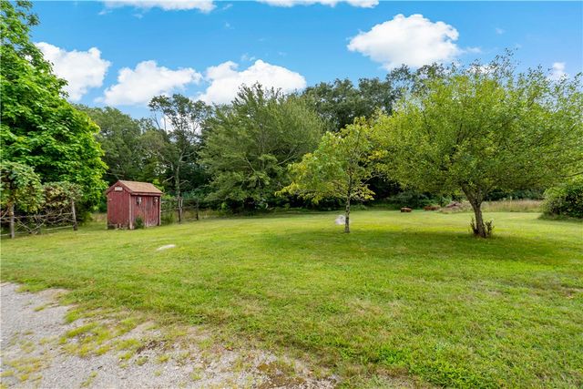 808 Ten Rod Road, Exeter, RI 02822