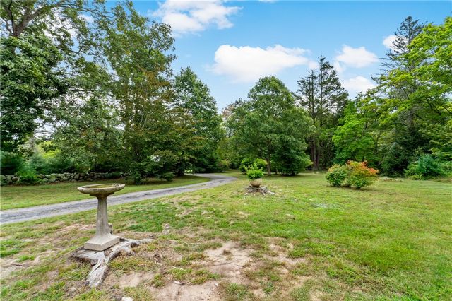 808 Ten Rod Road, Exeter, RI 02822