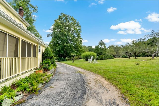 808 Ten Rod Road, Exeter, RI 02822