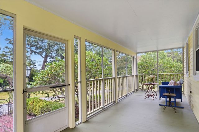 808 Ten Rod Road, Exeter, RI 02822