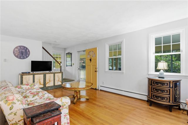 808 Ten Rod Road, Exeter, RI 02822
