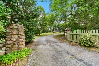 808 Ten Rod Road, Exeter, RI 02822