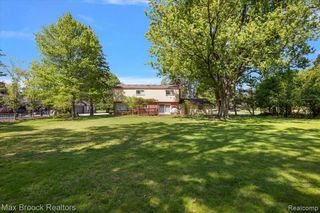 6609 E Knollwood Circle, West Bloomfield, MI 48322