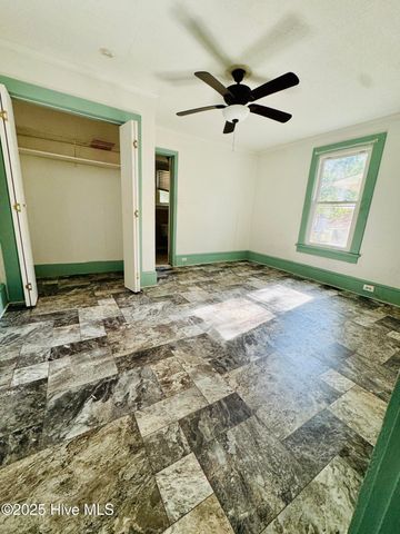 506 N Haughton Street, Williamston, NC 27892