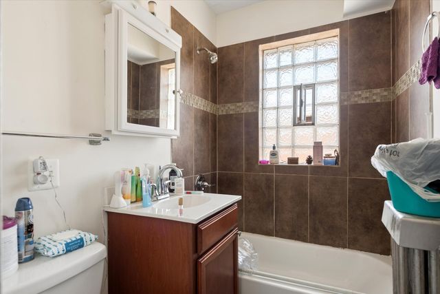 8012 S Honore Street, Chicago, IL 60620