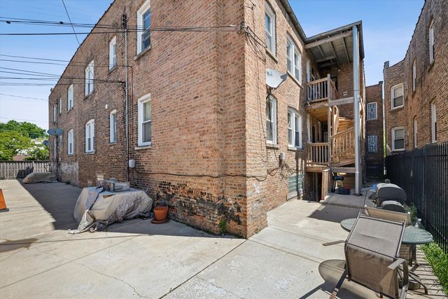 8012 S Honore Street, Chicago, IL 60620