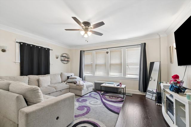 8012 S Honore Street, Chicago, IL 60620
