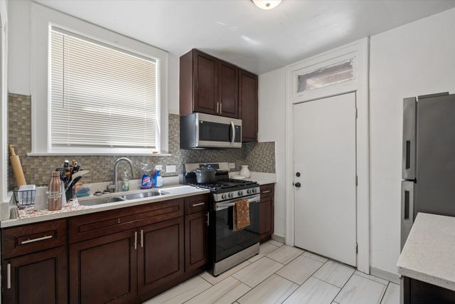 8012 S Honore Street, Chicago, IL 60620