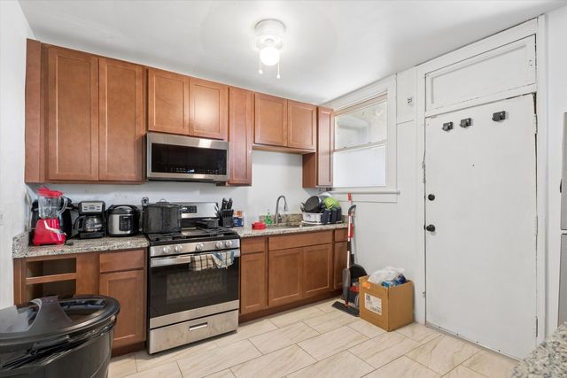 8012 S Honore Street, Chicago, IL 60620