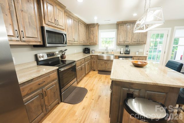 133 Maplewood Court, Hudson, NC 28638