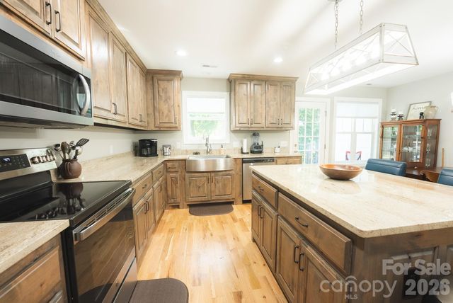 133 Maplewood Court, Hudson, NC 28638