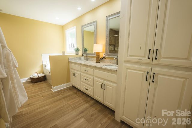 133 Maplewood Court, Hudson, NC 28638