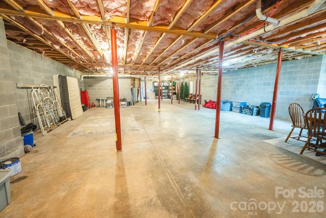 133 Maplewood Court, Hudson, NC 28638