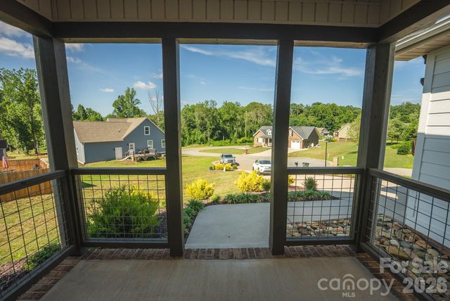 133 Maplewood Court, Hudson, NC 28638