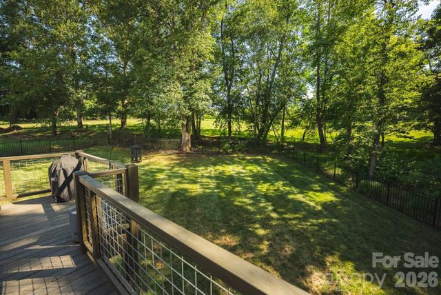 133 Maplewood Court, Hudson, NC 28638