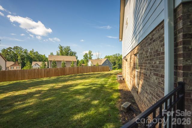 133 Maplewood Court, Hudson, NC 28638