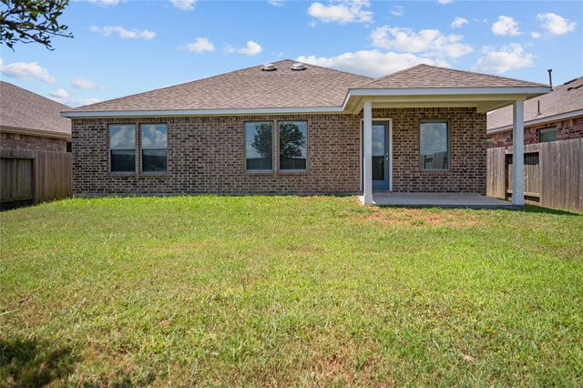 7730 Squall Lane, Baytown, TX 77523