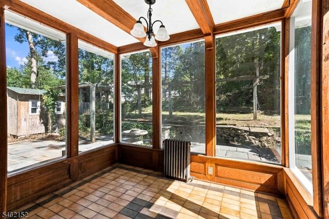 51 Valley View Ter, Wayne Twp., NJ 07470