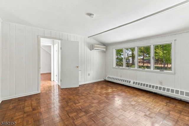 51 Valley View Ter, Wayne Twp., NJ 07470