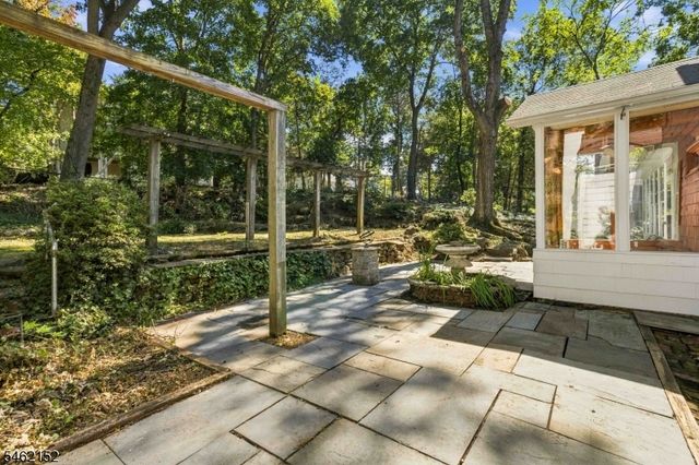 51 Valley View Ter, Wayne Twp., NJ 07470
