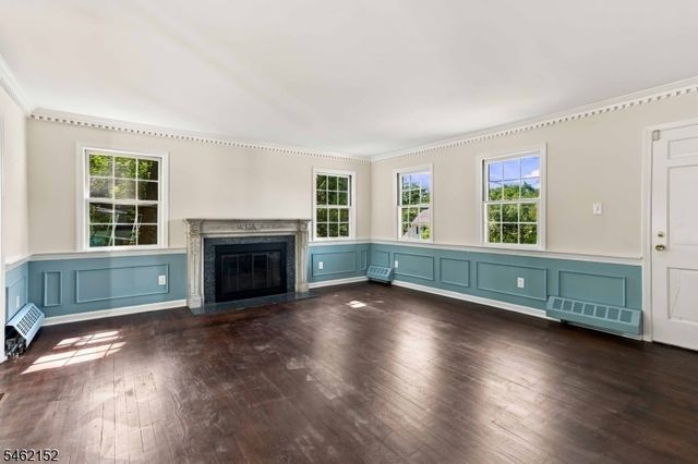 51 Valley View Ter, Wayne Twp., NJ 07470