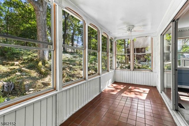 51 Valley View Ter, Wayne Twp., NJ 07470