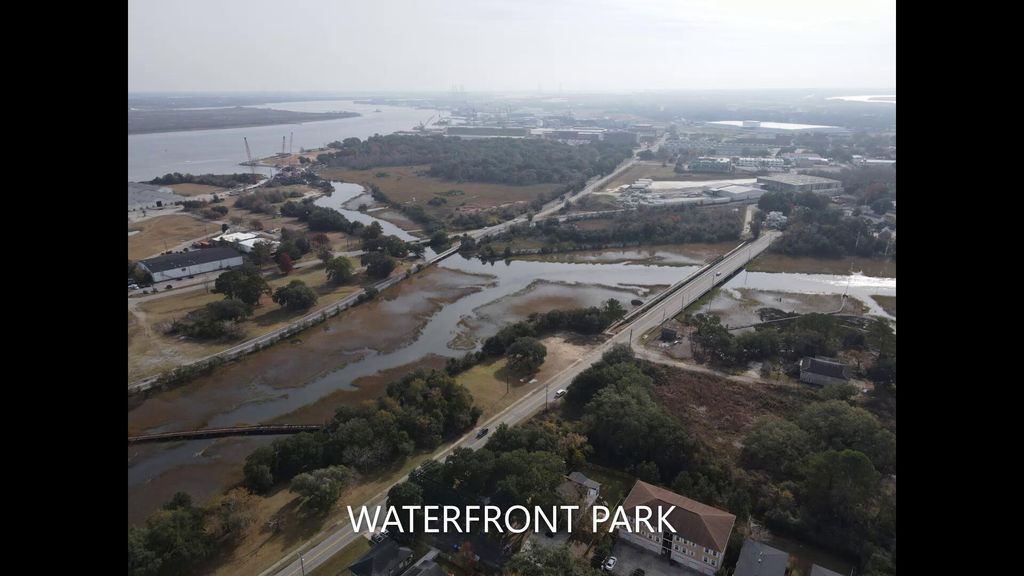 Image 34 of property listing at 1062 Glenshaw Street, North Charleston, SC 29405