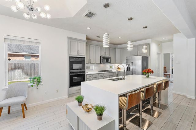 30 S Dulcet Hollow Circle, Spring, TX 77382