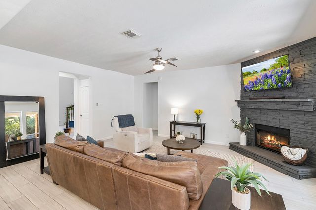 30 S Dulcet Hollow Circle, Spring, TX 77382