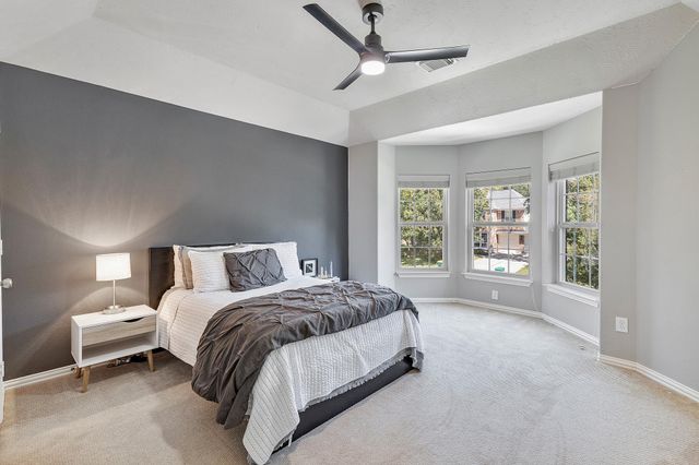 30 S Dulcet Hollow Circle, Spring, TX 77382