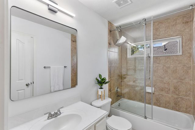 30 S Dulcet Hollow Circle, Spring, TX 77382