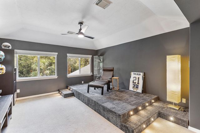 30 S Dulcet Hollow Circle, Spring, TX 77382
