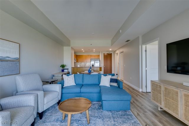 8255 Las Vegas Boulevard 1414, Las Vegas, NV 89123