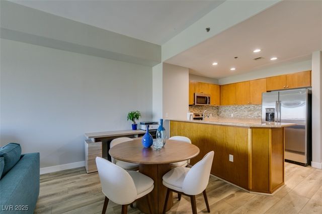 8255 Las Vegas Boulevard 1414, Las Vegas, NV 89123