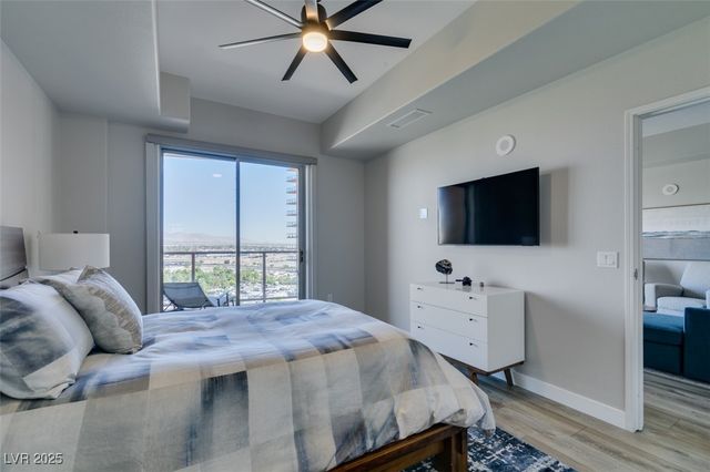 8255 Las Vegas Boulevard 1414, Las Vegas, NV 89123