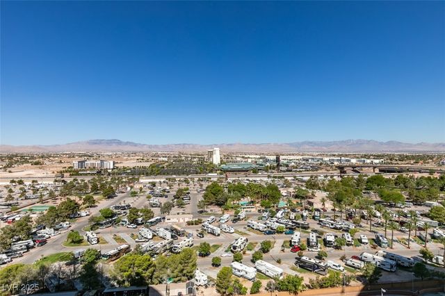 8255 Las Vegas Boulevard 1414, Las Vegas, NV 89123