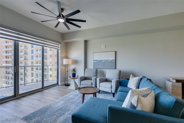 8255 Las Vegas Boulevard 1414, Las Vegas, NV 89123