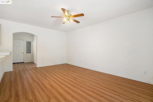 939 Centennial Dr, Brentwood, CA 94513