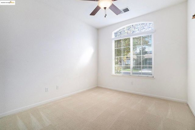 939 Centennial Dr, Brentwood, CA 94513