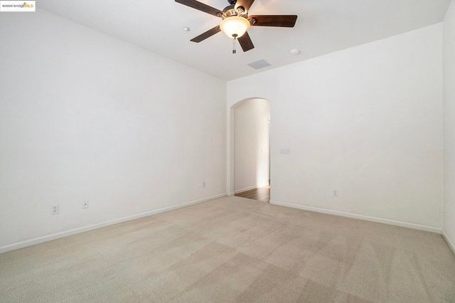 939 Centennial Dr, Brentwood, CA 94513