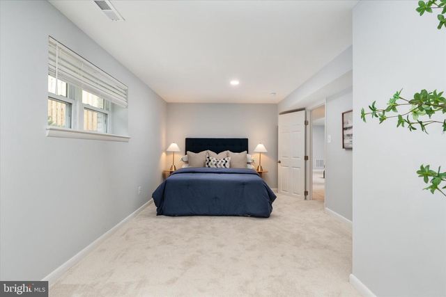 520 HARBOR DR, Annapolis, MD 21403