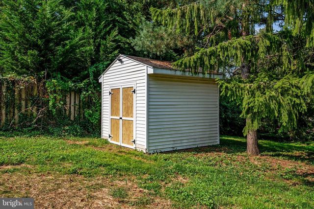520 HARBOR DR, Annapolis, MD 21403