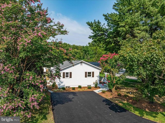 520 HARBOR DR, Annapolis, MD 21403