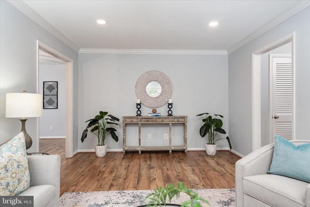 520 HARBOR DR, Annapolis, MD 21403